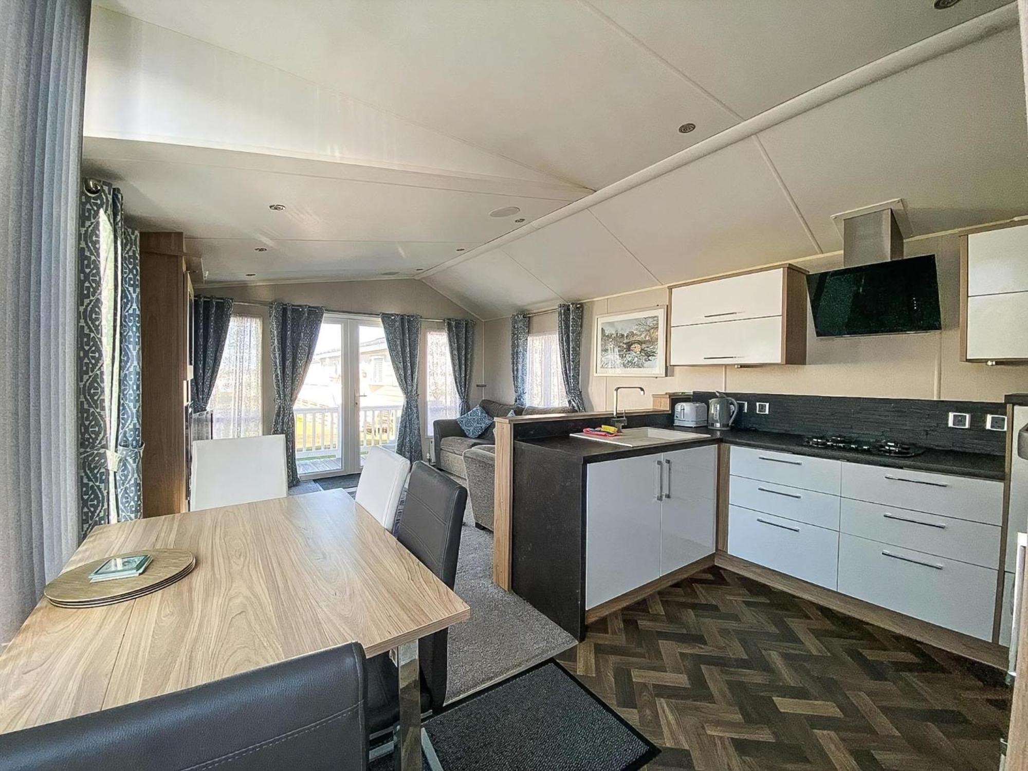 Luxury Caravan At Seaview Holiday Park In Kent Ref 47034Pb Уитстейбъл Екстериор снимка