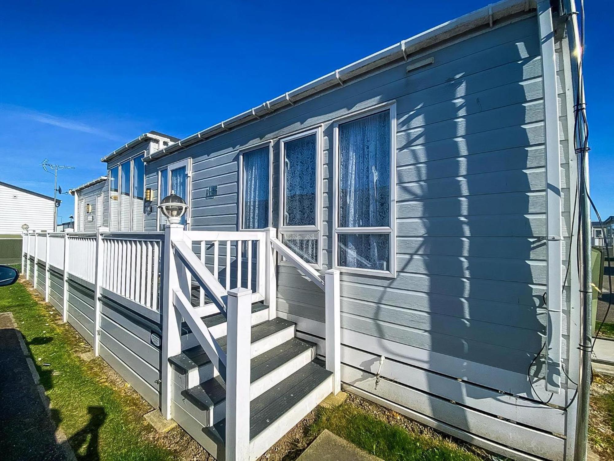Luxury Caravan At Seaview Holiday Park In Kent Ref 47034Pb Уитстейбъл Екстериор снимка