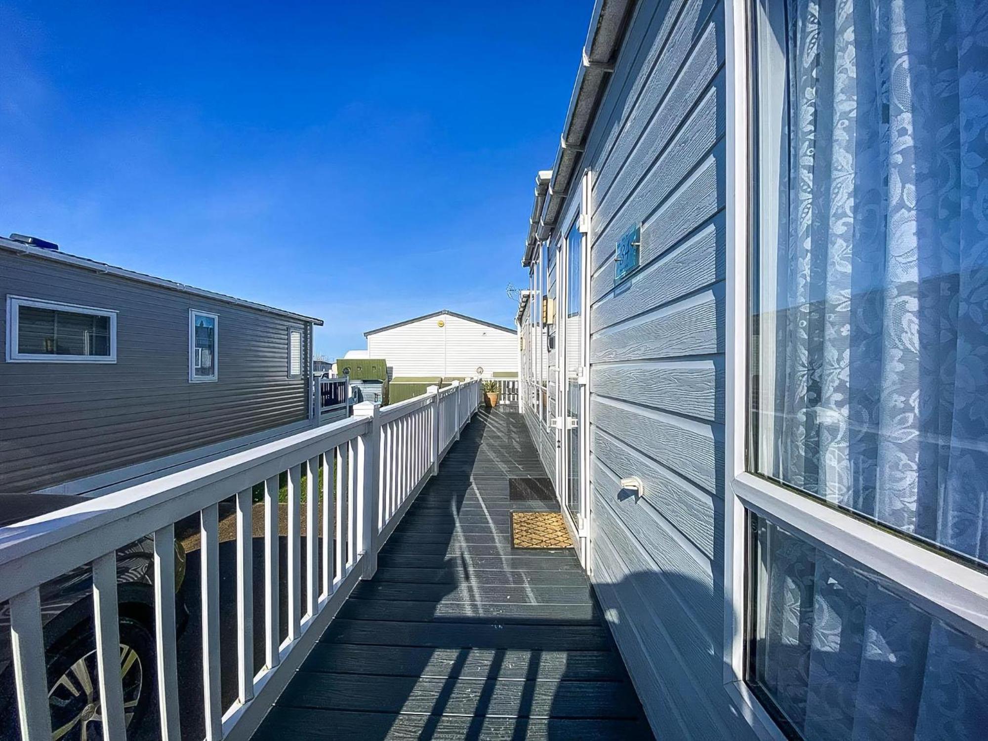 Luxury Caravan At Seaview Holiday Park In Kent Ref 47034Pb Уитстейбъл Екстериор снимка