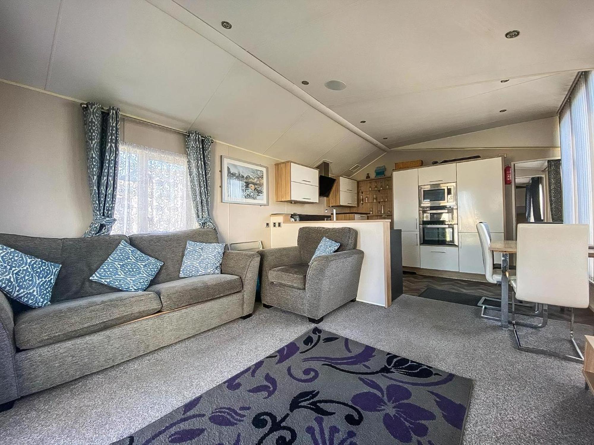 Luxury Caravan At Seaview Holiday Park In Kent Ref 47034Pb Уитстейбъл Екстериор снимка